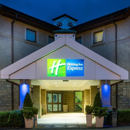 Holiday Inn Express Inverness By Ihg Exterior foto