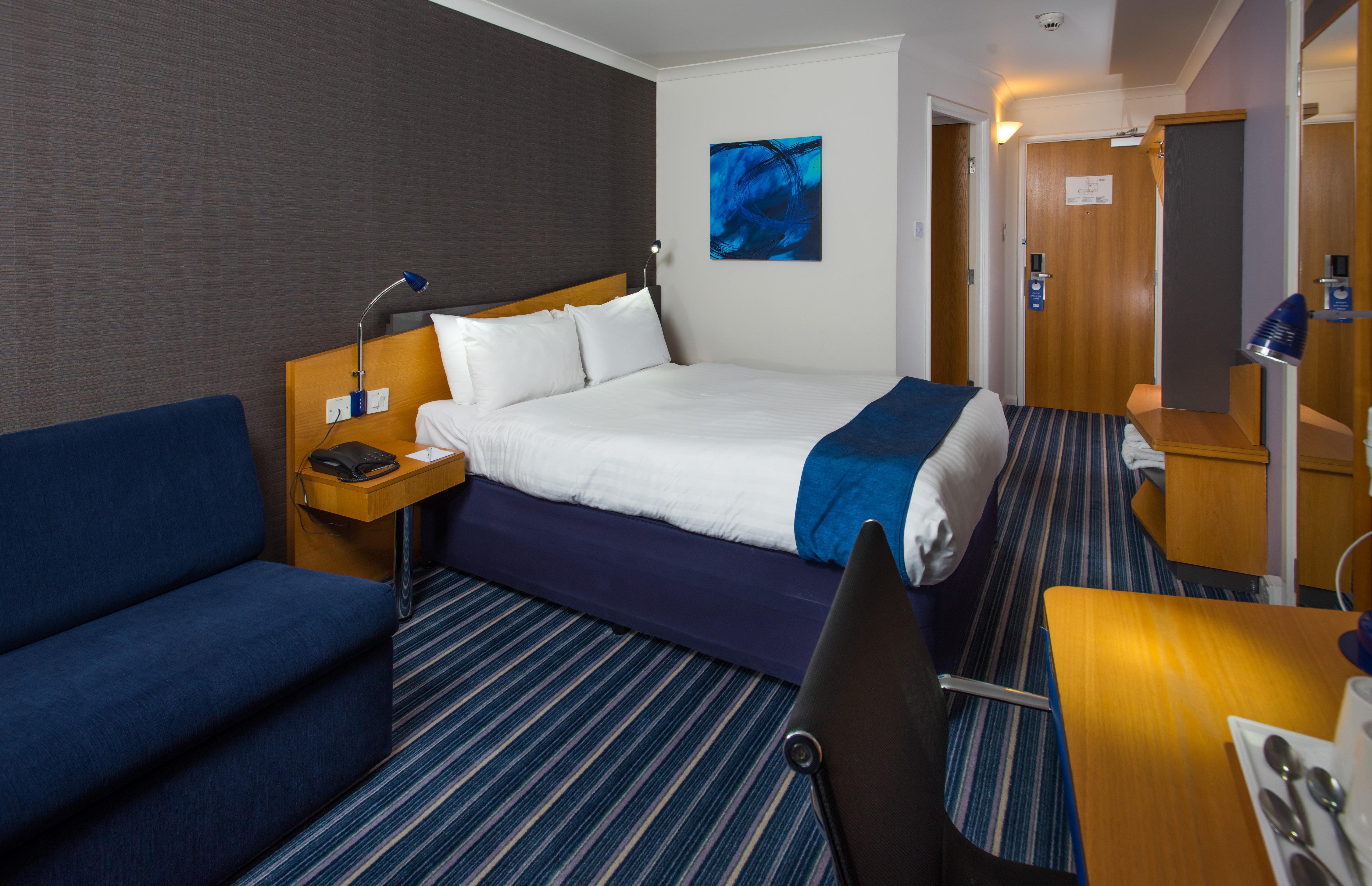 Holiday Inn Express Inverness By Ihg Exterior foto