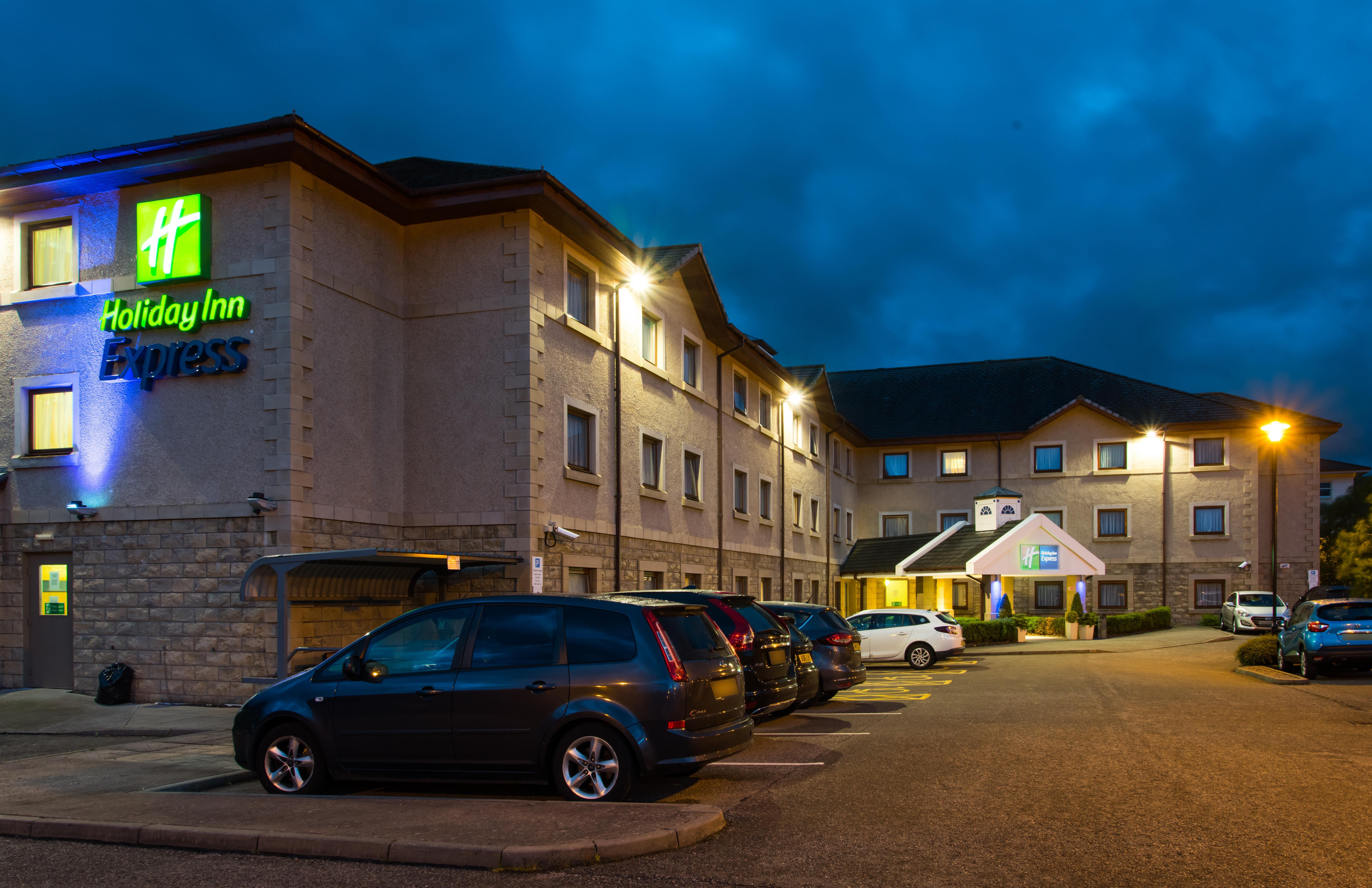 Holiday Inn Express Inverness By Ihg Exterior foto