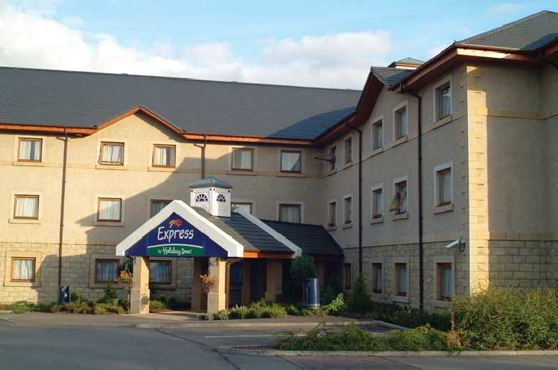 Holiday Inn Express Inverness By Ihg Exterior foto